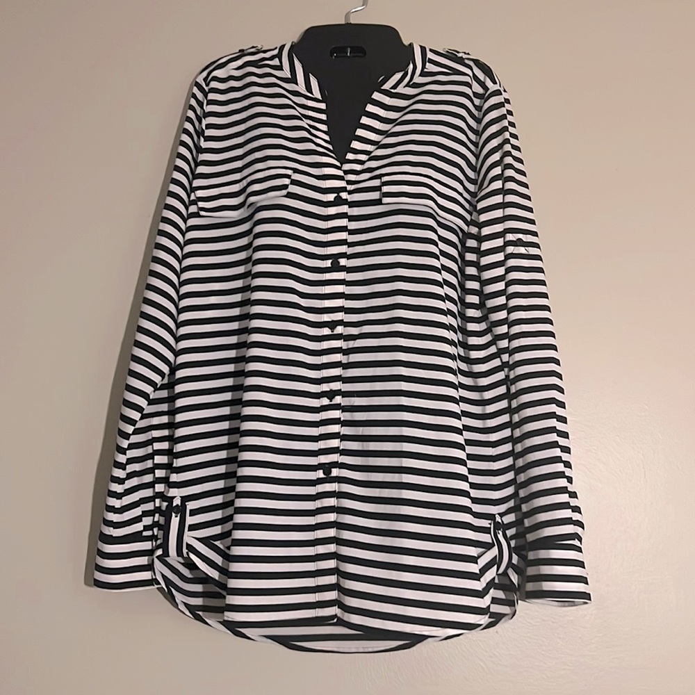 Calvin Klein BLACK & WHITE STRIPPED LONG SLEEVE V Neck Blouse